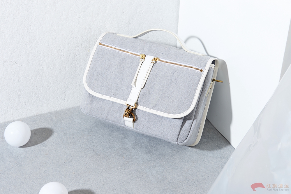 16577678288884.jpg 攝圖網(wǎng)_500990327_包包女士男士手提包錢(qián)包斜挎包背包(企業(yè)商用)_副本.jpg